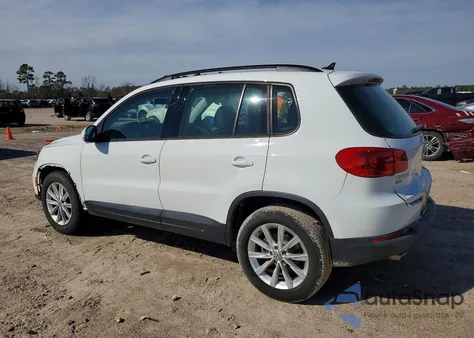 2018 Volkswagen Tiguan Limited z USA, uszkodzony, nr VIN WVGAV7AX0JK002861